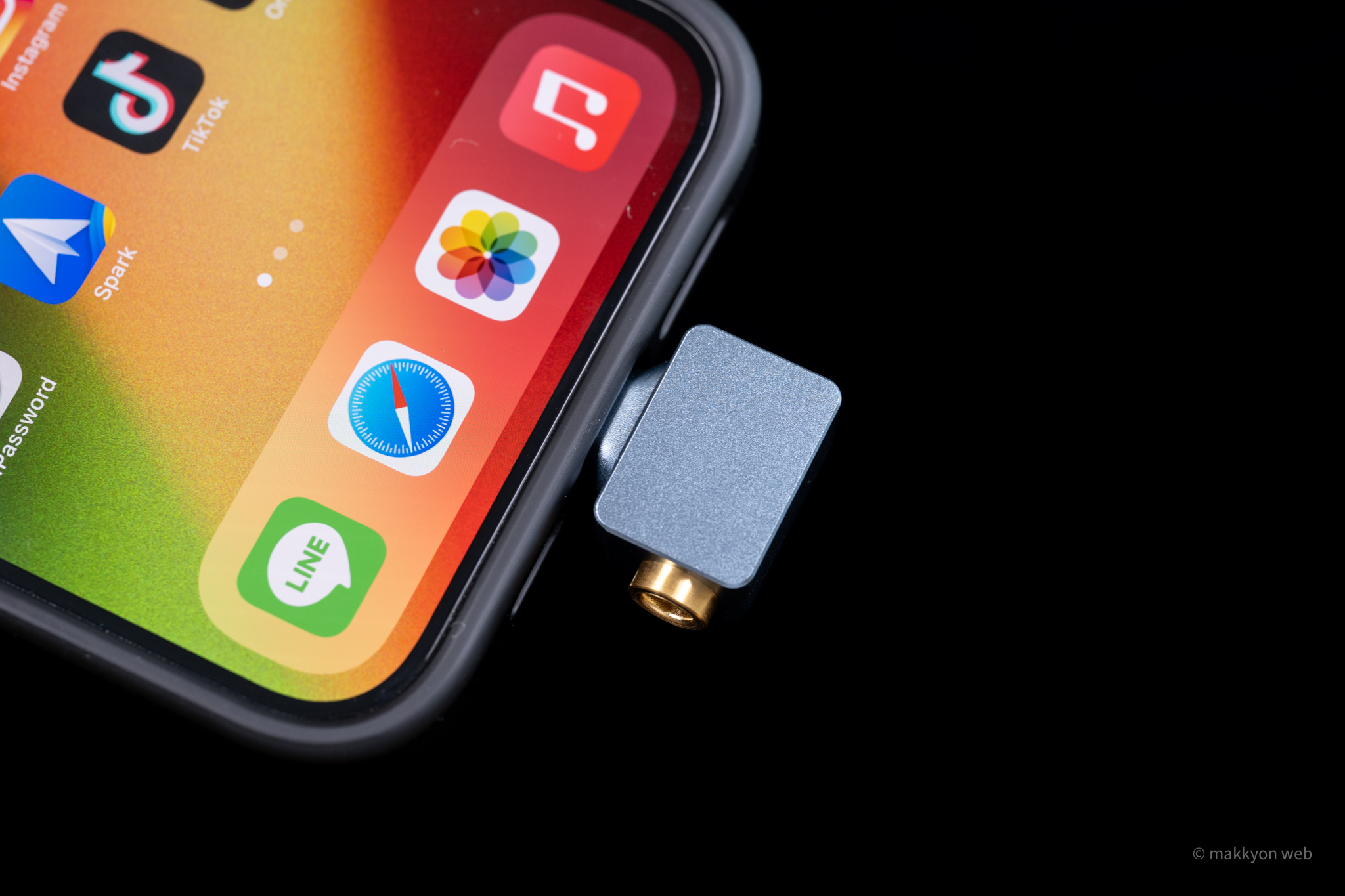iPhoneに4.4mmバランス接続するLightningアダプターを発見！CS43131を内蔵／ddHiFi TC44Aをレビュー |  makkyon web