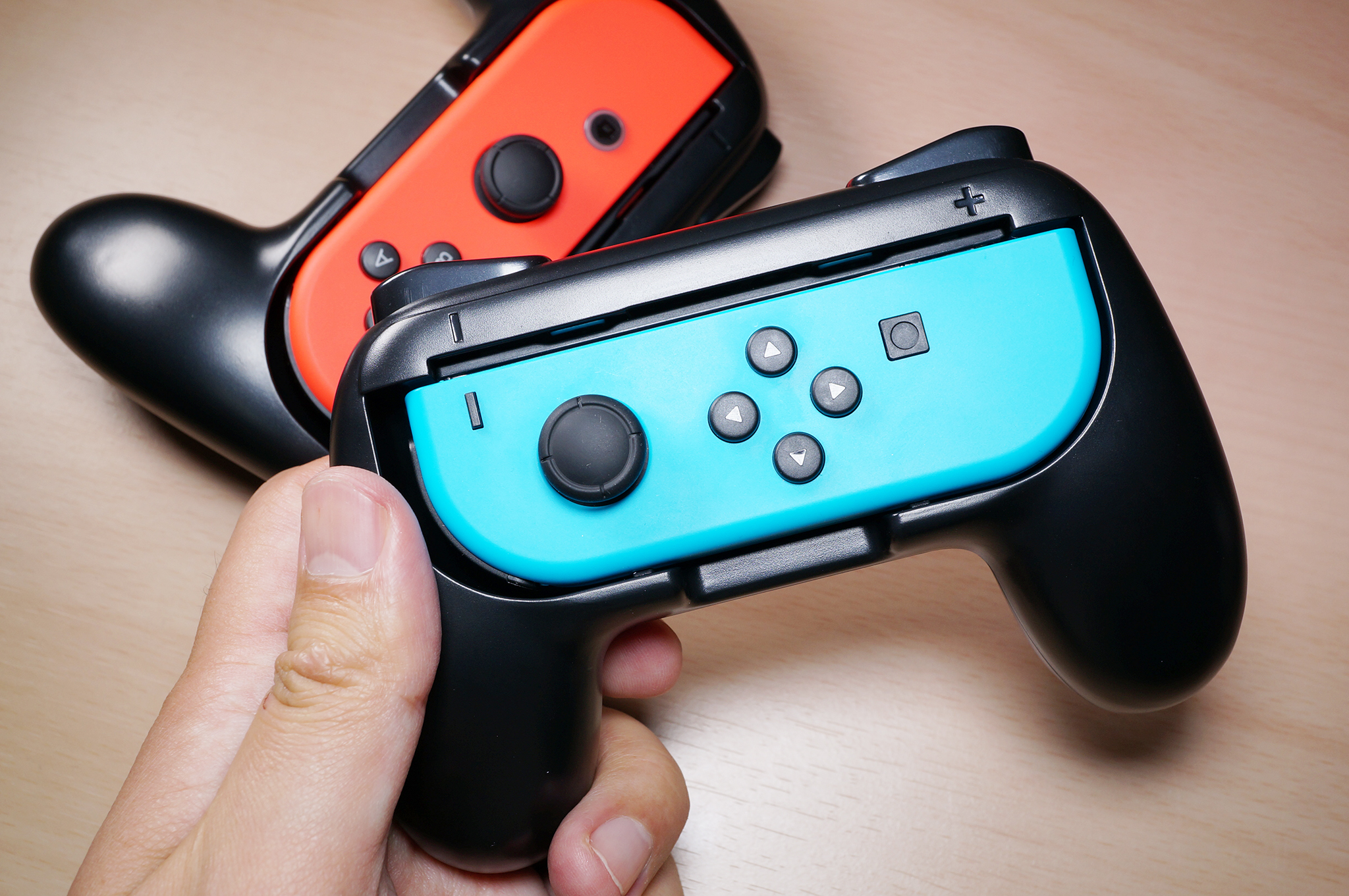 マリオカート8 デラックスの指痛い問題を解決する！Nintendo SwitchのJoy-Conグリップアダプターを2個1,199円で購入