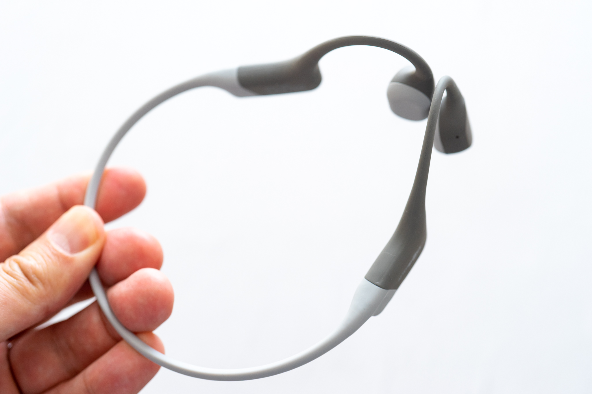 Shokz Aeropex レビュー／走りながら周りの音が聴こえる！骨伝導 