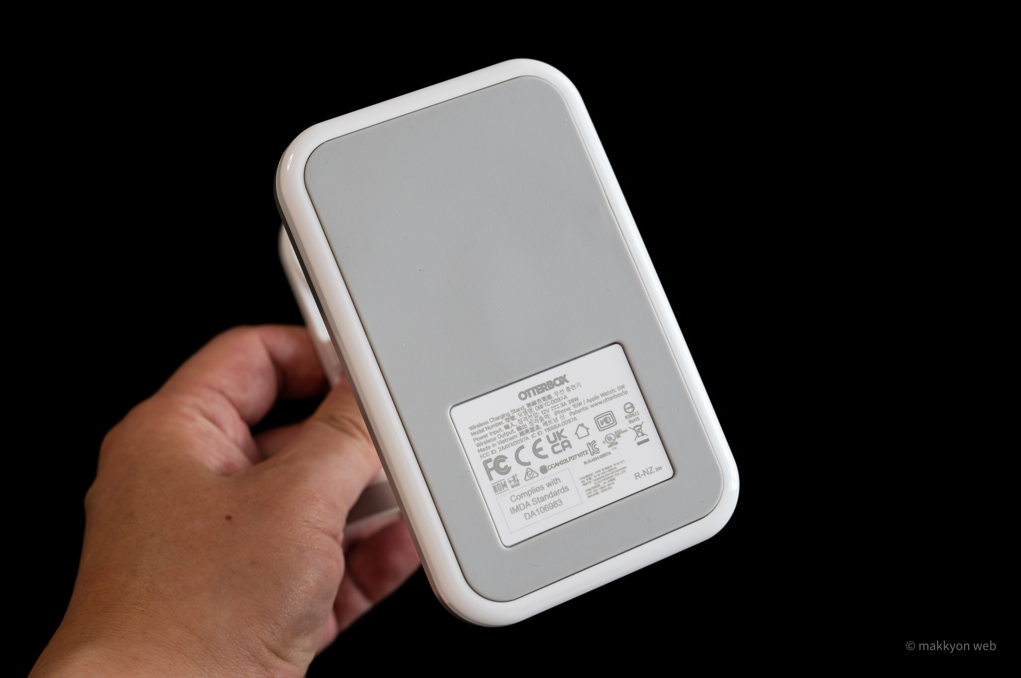  Apple、OtterBoxのスタッカブルワイヤレス充電システムとその他の最新アクセサリの販売を開始