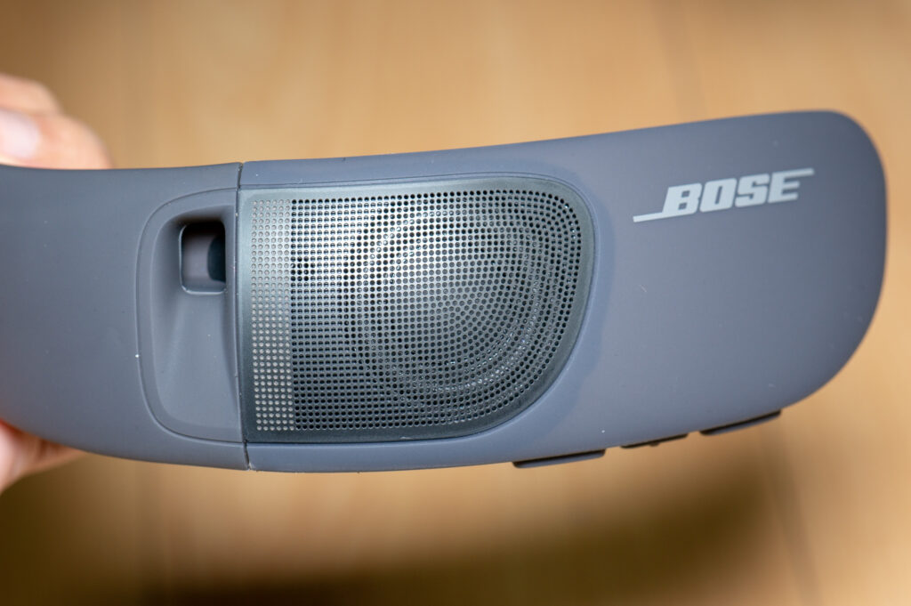 オーディオ機器 スピーカー 世界が音楽に包まれる、BOSEのウェアラブルスピーカーSoundWearを約3 