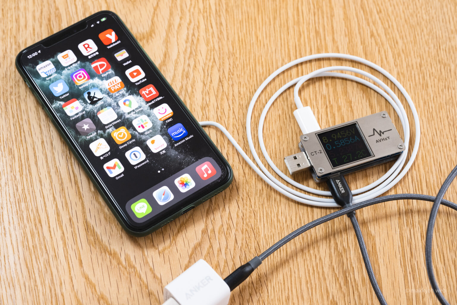 凪原涼菜 ZEENY コラボレーションイヤホン＆ワイヤレス充電器