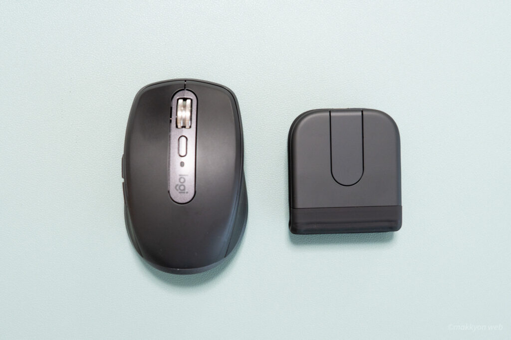 MX Anywhere 3Sと、折りたたんだ状態のMobi Foldとの比較
