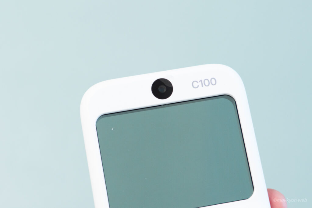 Godox C100の裏面上部にあるレンズ
